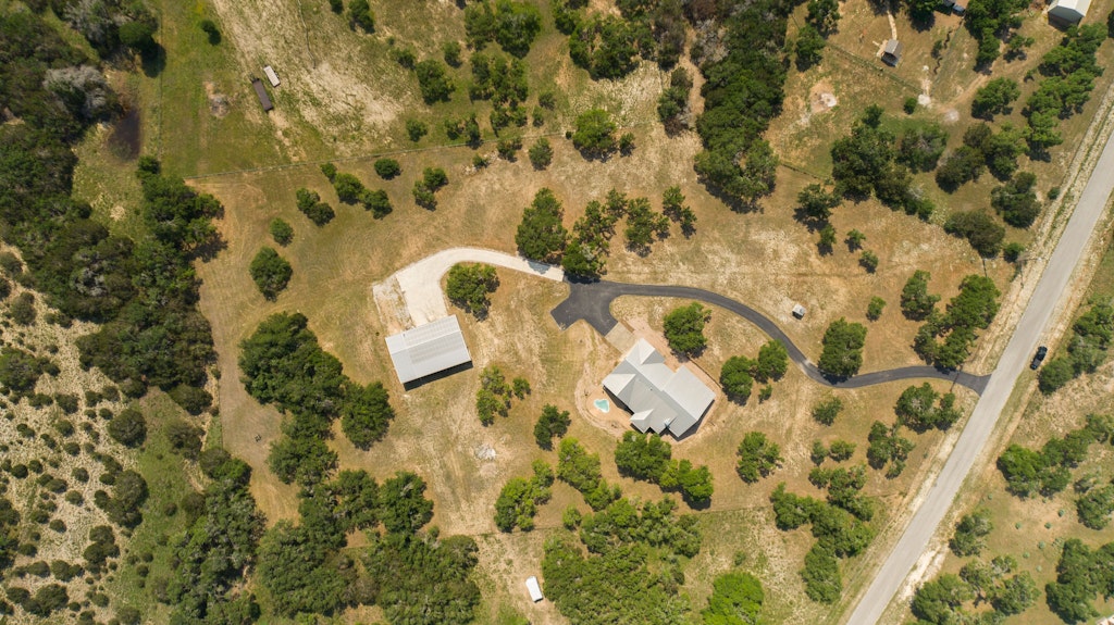 300 Ann\'s way, Blanco, TX 78606, Presented by Robby Robinson, All City